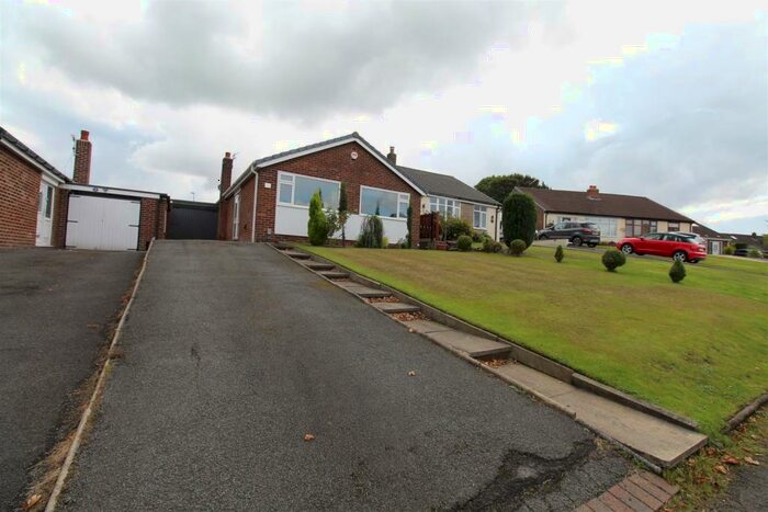 2 Bedroom Detached Bungalow To Rent In Patterdale Road, Bolton, BL2