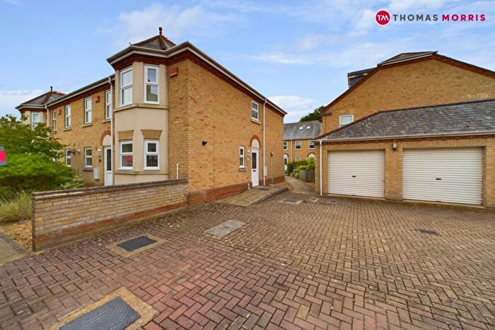 3 Bedroom Terraced House For Sale In Keln Leas, St. Ives, Cambs, PE27