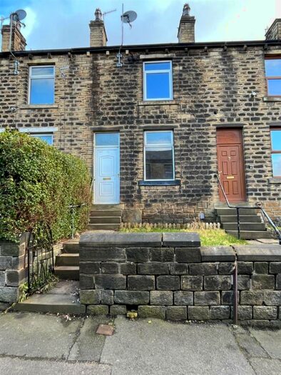 2 Bedroom Terraced House To Rent In School Street, Moldgreen, Huddersfield, HD5