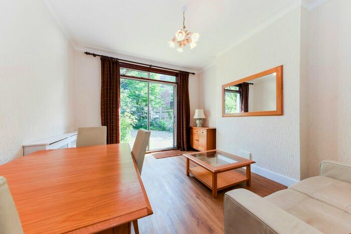 4 Bedroom Terraced House To Rent In Cedar Road, London, NW2