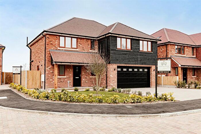 4 Bedroom Detached House For Sale In Mill Field, Ash, Canterbury, CT3