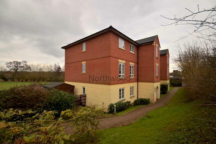 2 Bedroom Flat To Rent In Hawks Mill Street, Needham Market, IP6