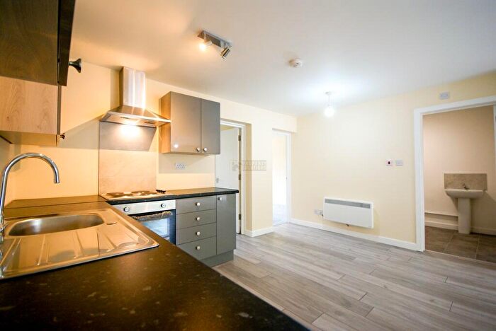 2 Bedroom Terraced House To Rent In Pershore Road, Stirchley, Birmingham, B30