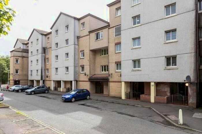 2 Bedroom Flat To Rent In Lenzie Way, Glasgow, G21