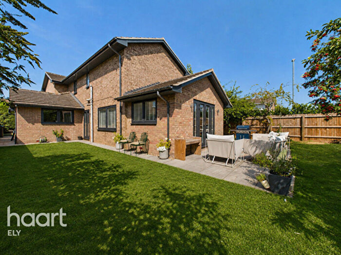 5 Bedroom Detached House For Sale In The Chase, Ely, CB6