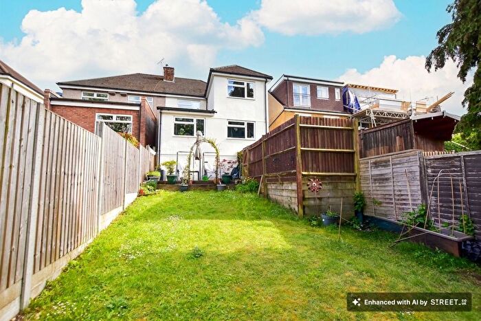 2 Bedroom Maisonette For Sale In Mountfield Road, Hemel Hempstead, HP2