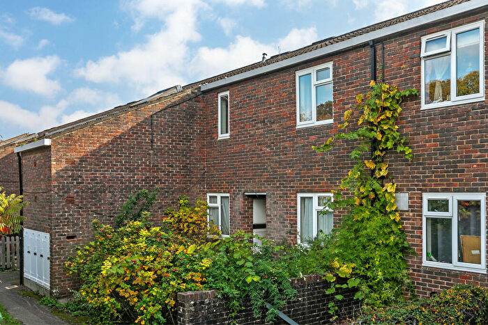 2 Bedroom Flat To Rent In Colbourne Court, Oglander Road, Winchester, SO23