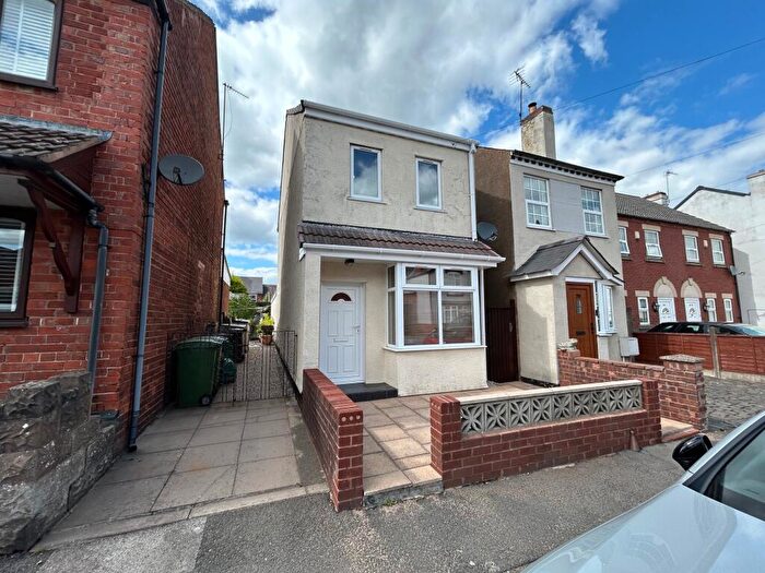 2 Bedroom House To Rent In Blackberry Lane, Halesowen, West Midlands, B63