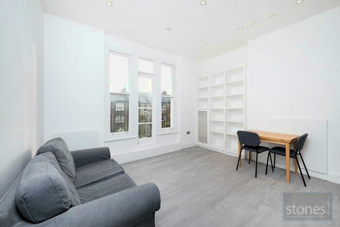 1 Bedroom Property To Rent In Garlinge Road, London, NW2