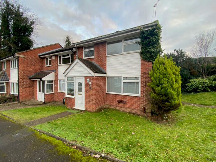 3 Bedroom House To Rent In Arne Grove, Orpington, BR6