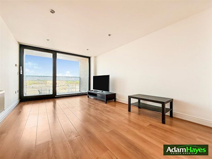 2 Bedroom Flat To Rent In Kingsway, North Finchley, N12