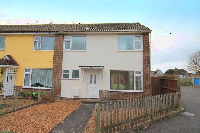 3 Bedroom End Of Terrace House To Rent In Old Barn Way, Southwick, BN42