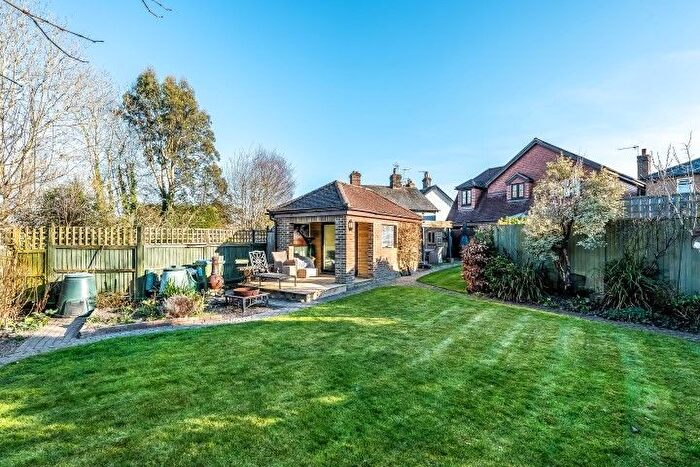 4 Bedroom Detached House For Sale In Mendip, Edenbridge, TN8