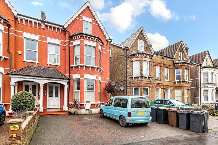 2 Bedroom Flat For Sale In Morland Road, Croydon, Surrey, CR0