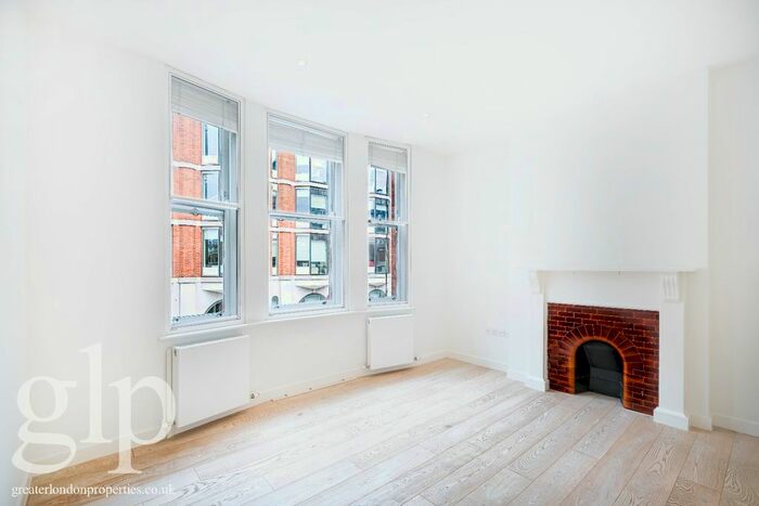 2 Bedroom Flat To Rent In Shaftesbury Avenue, London, W1D