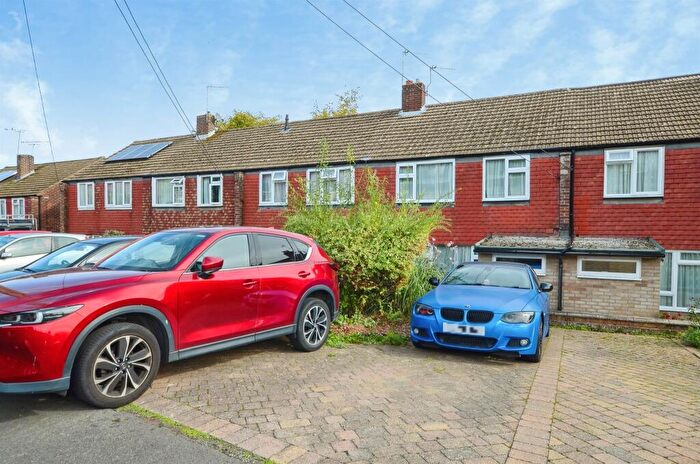 3 Bedroom Terraced House For Sale In Lynton Road, Chesham, HP5