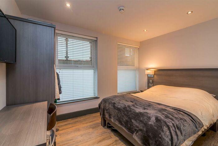 6 Bedroom Apartment To Rent In Hoods Hideout, Hounds Gate, Nottingham, NG1