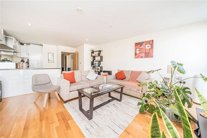 1 Bedroom Flat To Rent In Drayton Park, London, N5