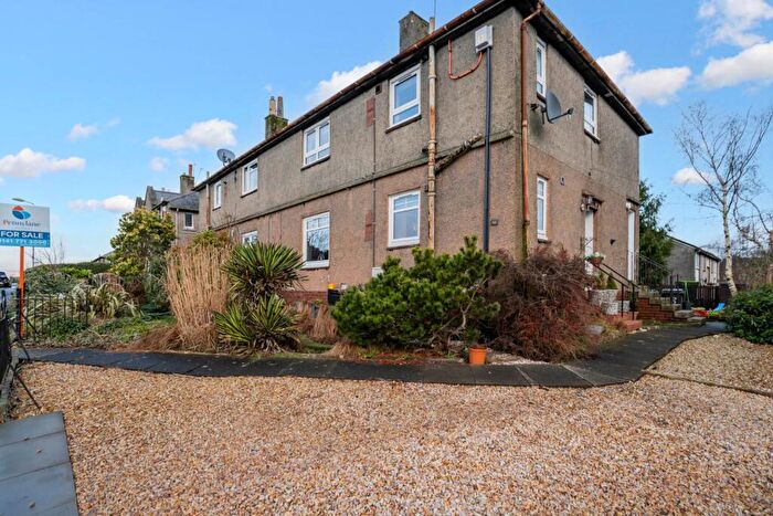 2 Bedroom Flat For Sale In Parkview Avenue, Lenzie, G66