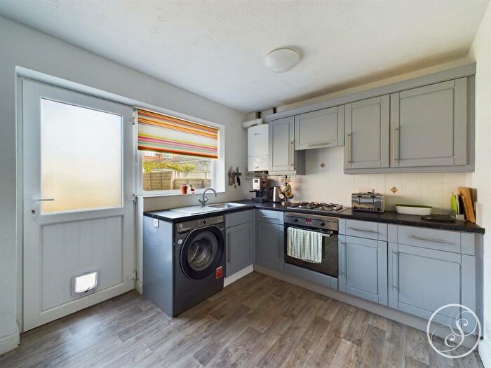 2 Bedroom Semi-Detached House For Sale In Burr Tree Drive, Leeds, LS15