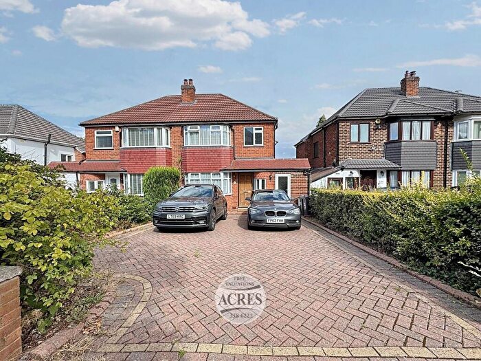 3 Bedroom Semi-Detached House For Sale In Greenridge Road, Handsworth Wood, Birmingham, B20