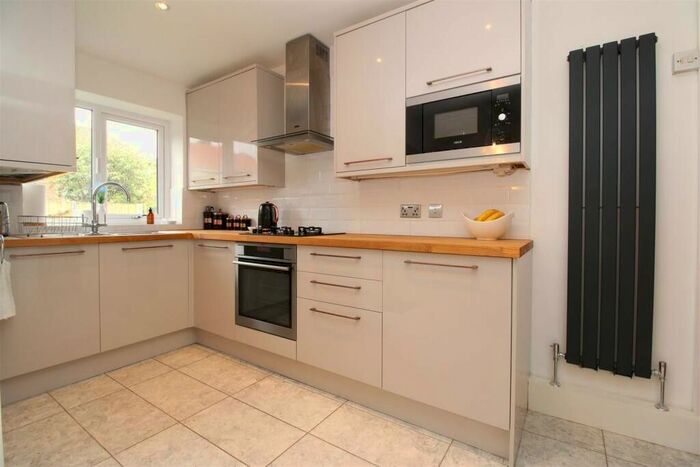 3 Bedroom Terraced House To Rent In Waverley Road, London, SE25