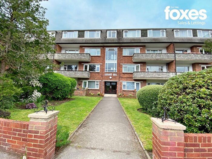 2 Bedroom Flat To Rent In Laburnum House, Redhill Drive, Bournemouth, Dorset, BH10
