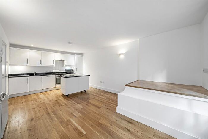2 Bedroom Terraced House To Rent In Old Dairy Mews, London, SW4