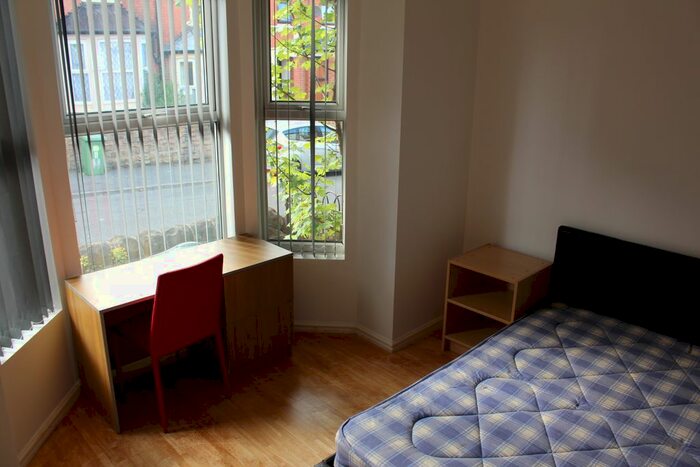 4 Bedroom Terraced House To Rent In Balfour Road, Lenton, NG7