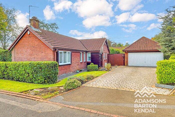 3 Bedroom Detached House For Sale In Teal Court, Bamford, OL11