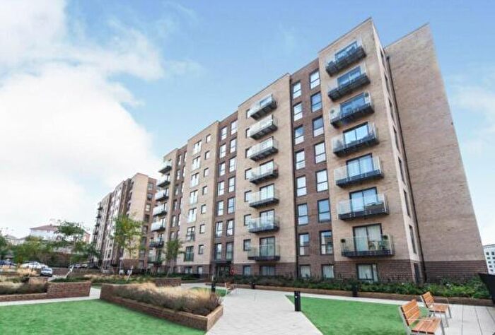 2 Bedroom Flat To Rent In Brooklands Court, Stirling Drive, Luton, LU2