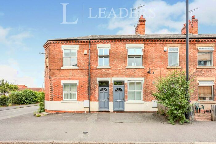 4 Bedroom End Of Terrace House To Rent In Lower Kirklington Road, NG25