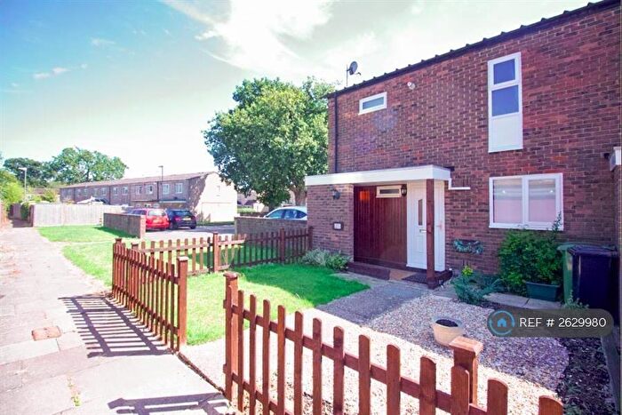 3 Bedroom End Of Terrace House To Rent In Falkland Road, Basingstoke, RG24