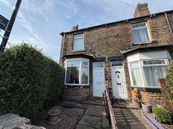 2 Bedroom End Of Terrace House For Sale In Barnsley Road, Rotherham, S63