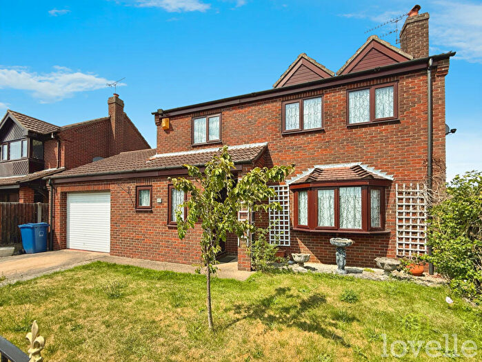 3 Bedroom Detached House For Sale In Rustic Lane, Blyton, DN21