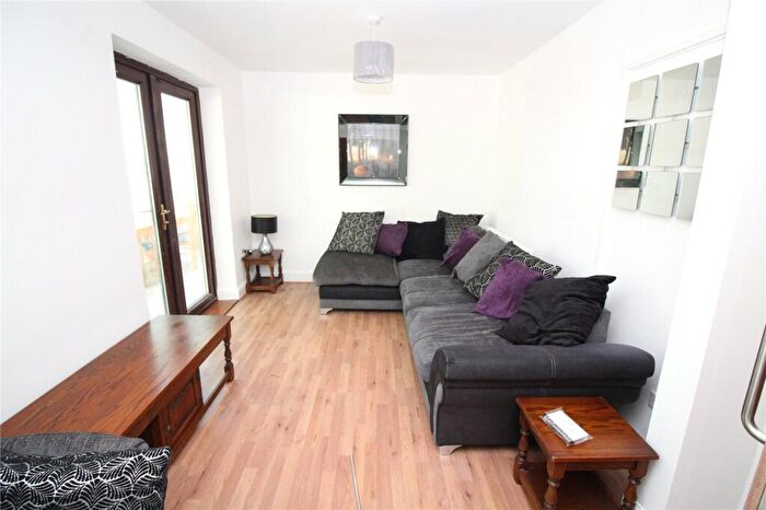 1 Bedroom Semi-Detached House To Rent In Alanbrooke, Gravesend, Kent, DA12