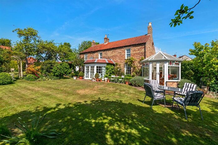 4 Bedroom Detached House For Sale In Hillrise, Reepham Road, Fiskerton, Lincoln, LN3
