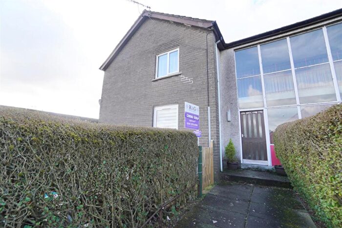 2 Bedroom Flat For Sale In Alloway Drive, Kirkintilloch, G66