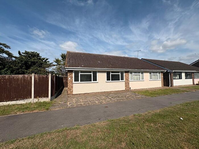2 Bedroom Semi-Detached Bungalow To Rent In Dorset Way, Canvey Island, SS8