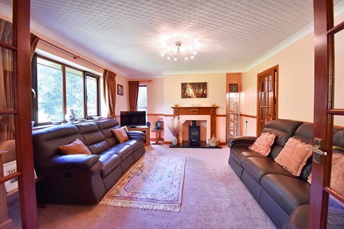 5 Bedroom Detached House For Sale In Mill Lane, Burgh-on-bain, LN8