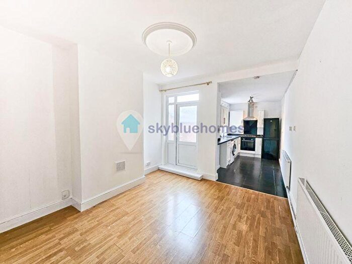 2 Bedroom Terraced House To Rent In Bosworth Street, Leicester, LE3