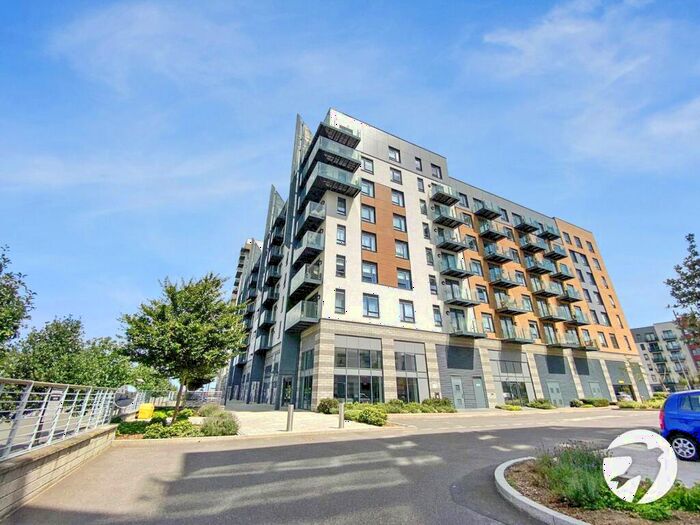 2 Bedroom Flat To Rent In Peninsula Quay, Pegasus Way, Gillingham, Kent, ME7