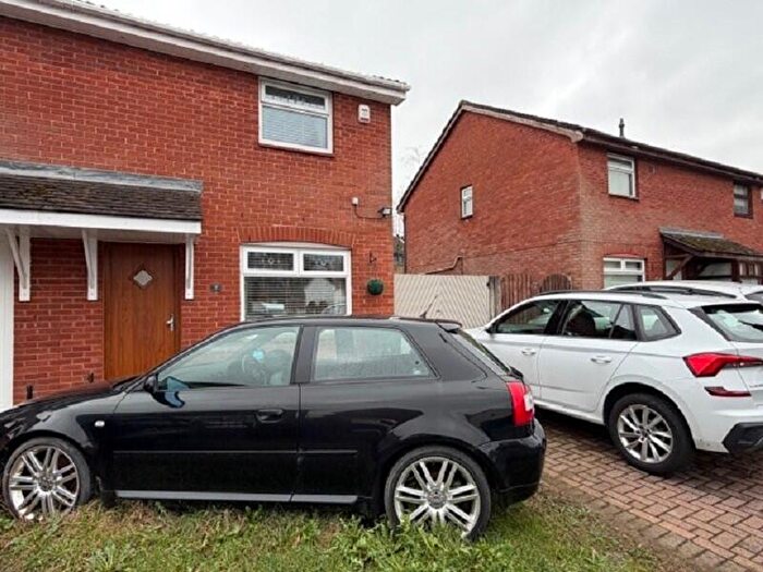 3 Bedroom Semi Detached House For Sale In Ravenfield Close, Liverpool, Merseyside., L26