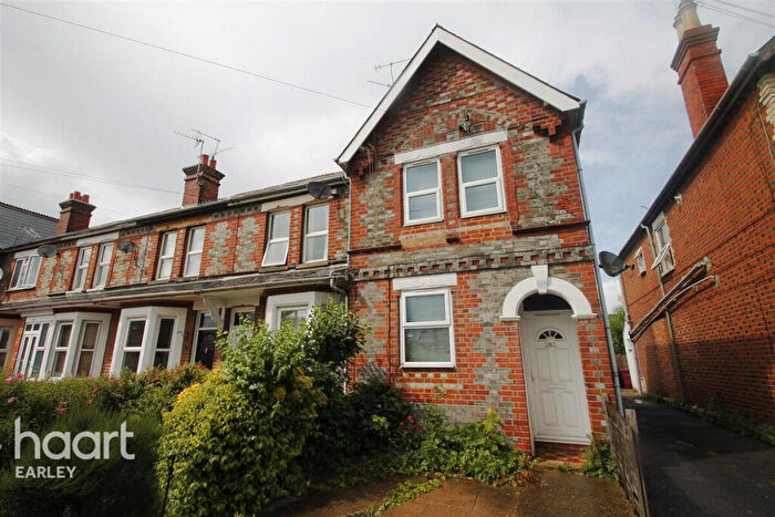 3 Bedroom End Of Terrace House To Rent In Gosbrook Road, Reading, RG4