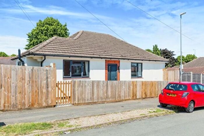 3 Bedroom Property To Rent In Hallwood Road, Kettering, NN16