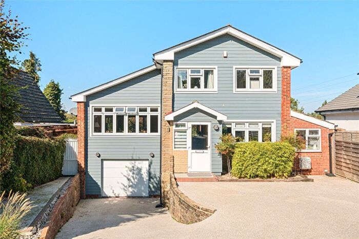 4 Bedroom Detached House For Sale In Leaves Green Road, Keston, BR2