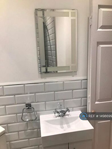 Studio To Rent In Blenheim Park Road, South Croydon, CR2