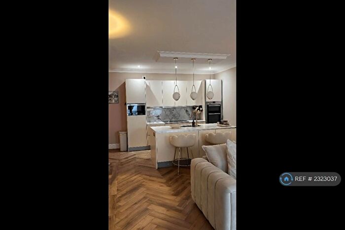 4 Bedroom Flat To Rent In Bradford Road, Brighouse, HD6