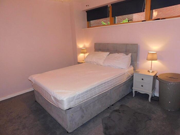 2 Bedroom Apartment To Rent In Henry Street, L1