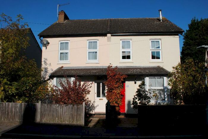 3 Bedroom Semi-Detached House To Rent In Woking, GU21